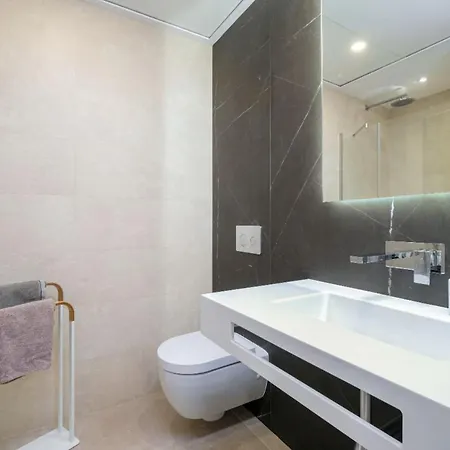 Luxury Frontline In Aria With And Fitness *