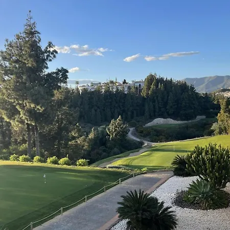 Luxury Frontline In Aria With And Fitness