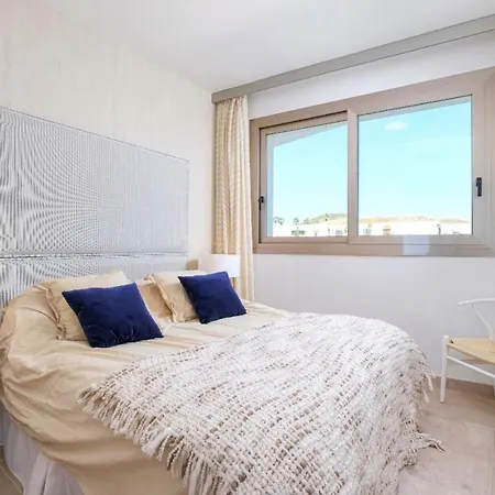 Luxury Frontline In Aria With And Fitness Fuengirola