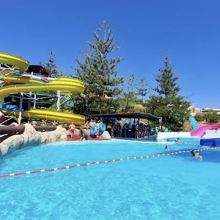 Luxury Frontline In Aria With And Fitness Apartment