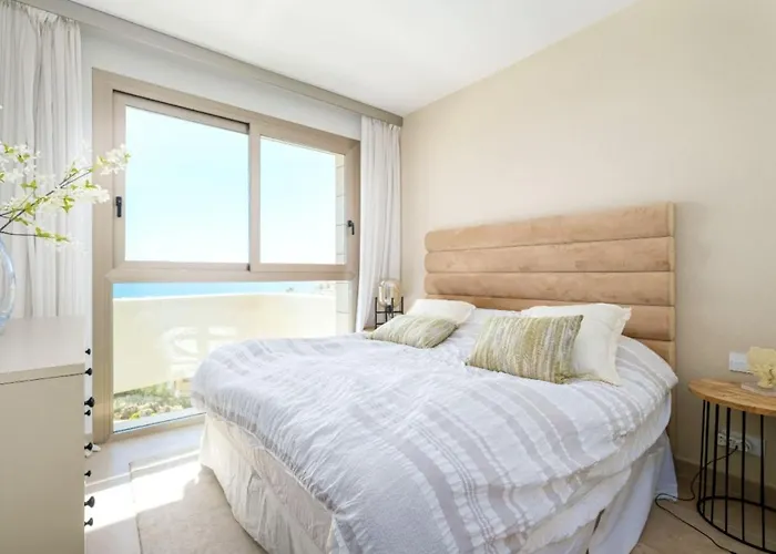 Luxury Frontline In Aria With And Fitness Daire