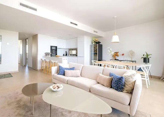 Luxury Frontline In Aria With And Fitness *