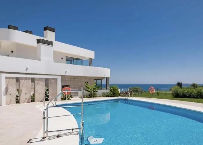 Luxury Frontline In Aria With And Fitness