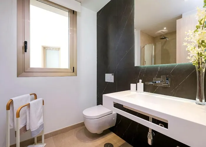 Luxury Frontline In Aria With And Fitness *